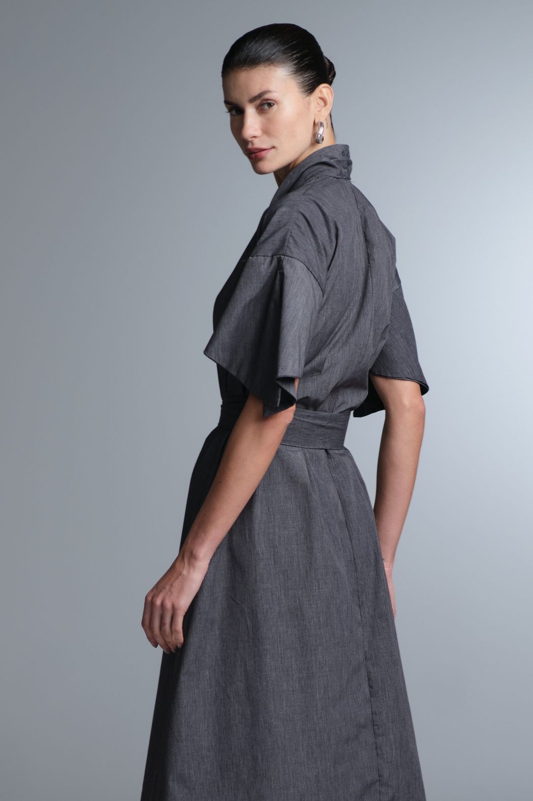 Vestido Alfaiataria Chumbo Fabi