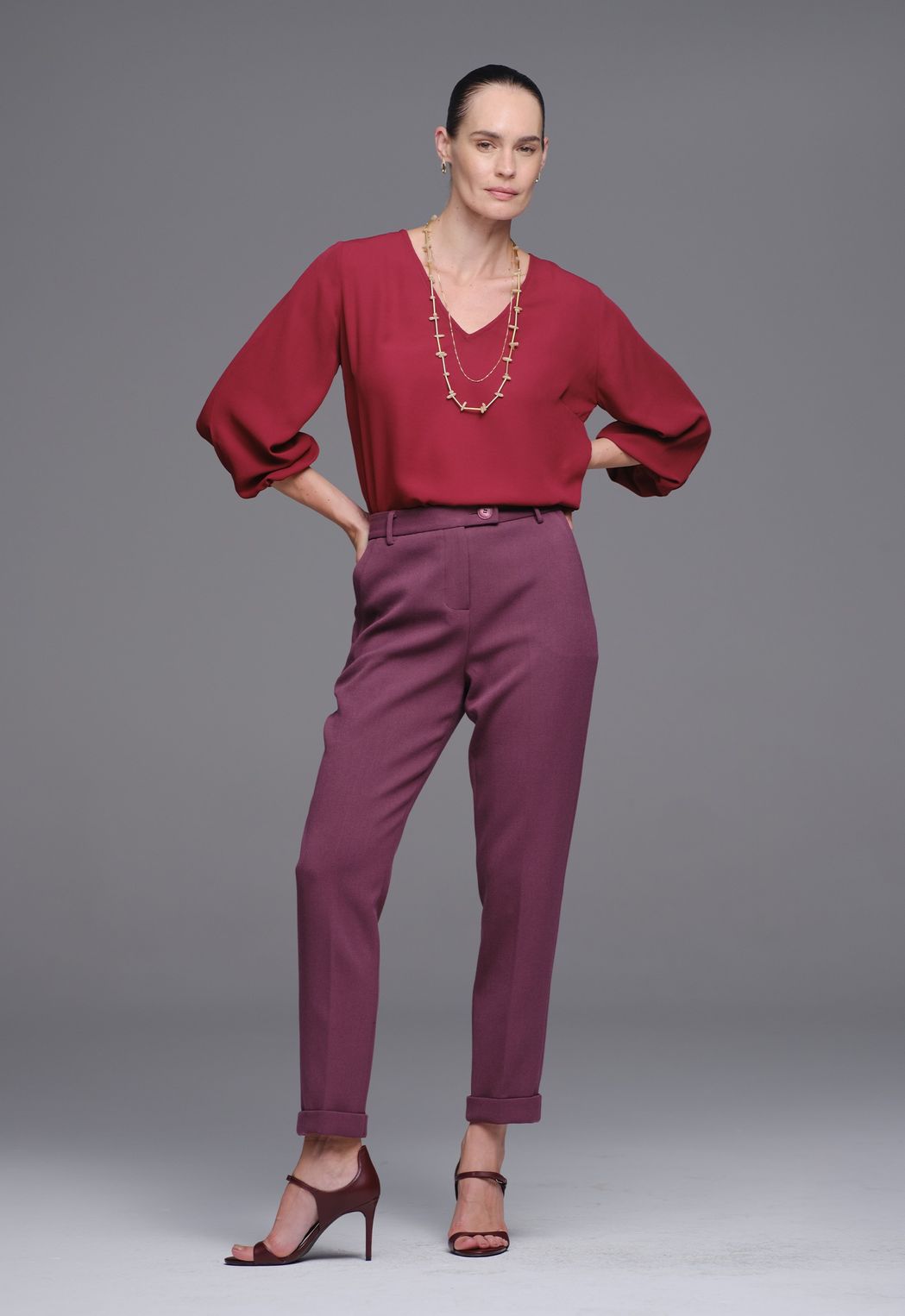 Blusa Crepe Cereja Manuela