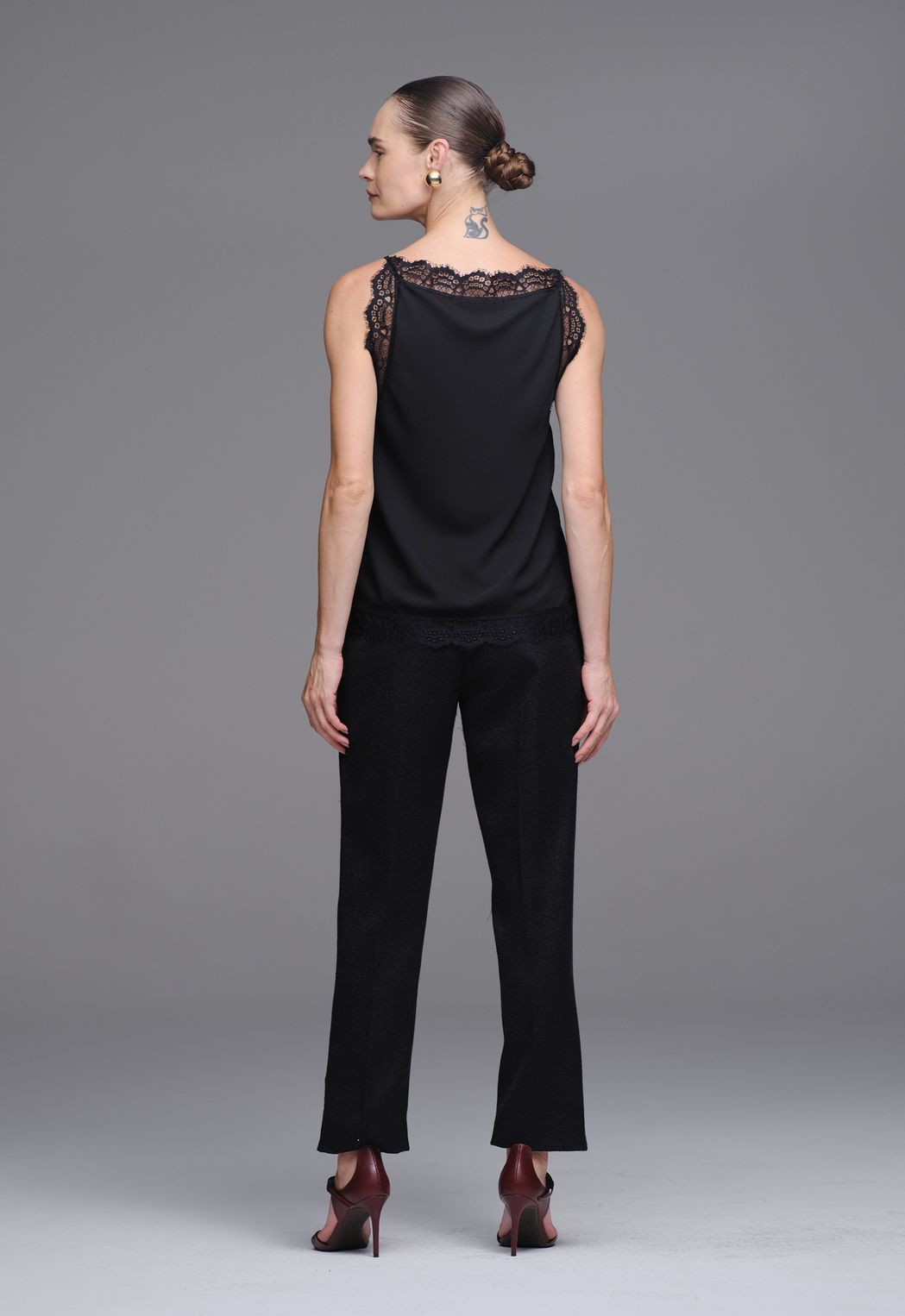 Regata Renda Musseline Preto Vivi 