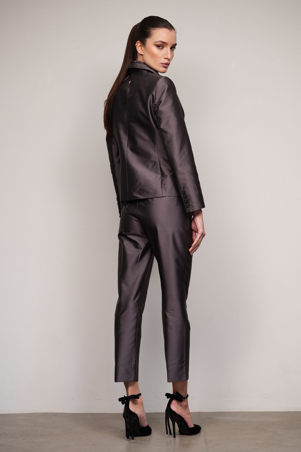 Blazer Tafetá Chumbo Dominique CB
