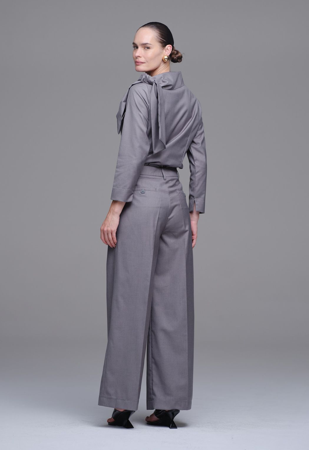 Calça Alfaiataria Chumbo Catarina