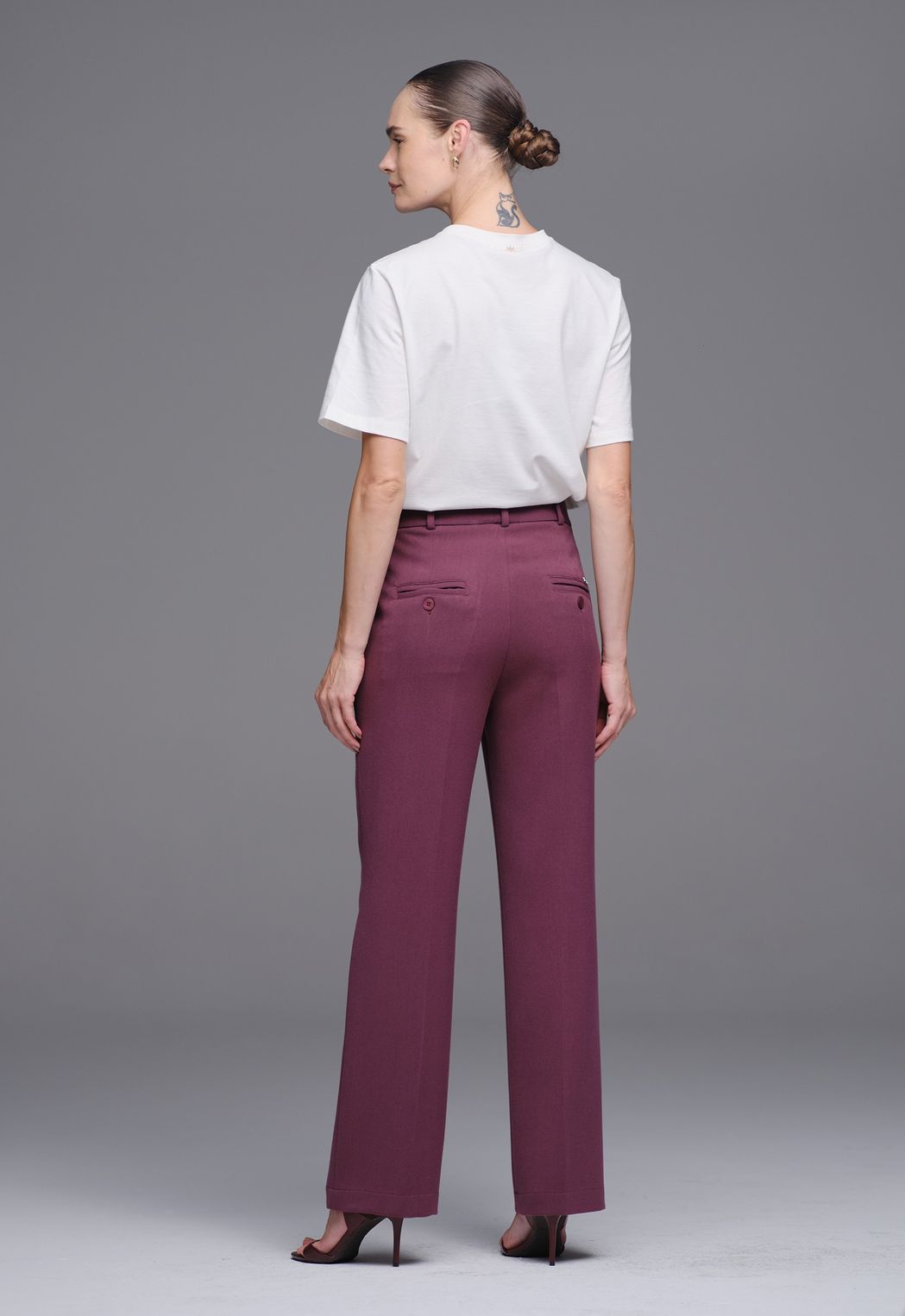 Calça Reta Uva Flávia