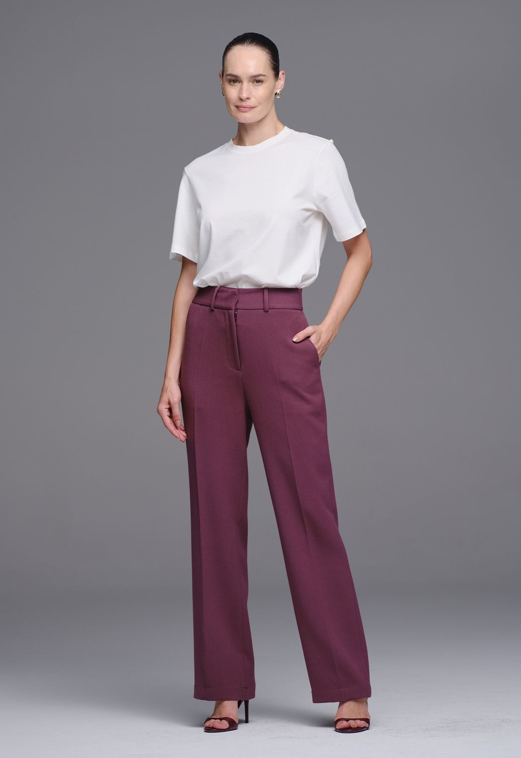 Calça Reta Uva Flávia