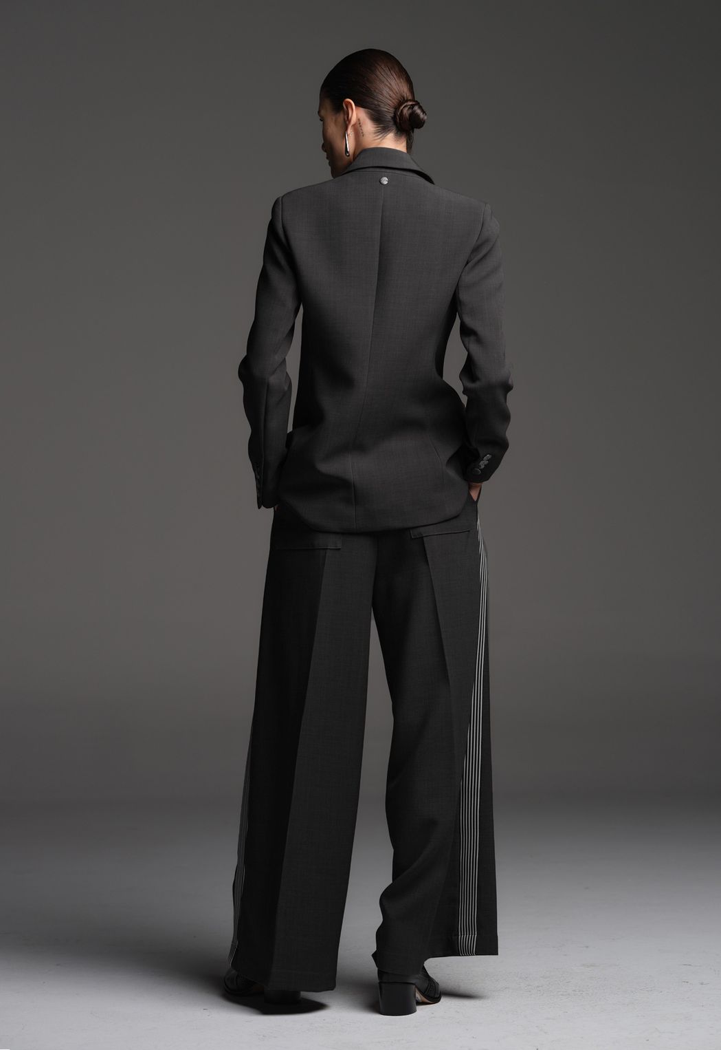 Calça Ampla Chumbo Meghan