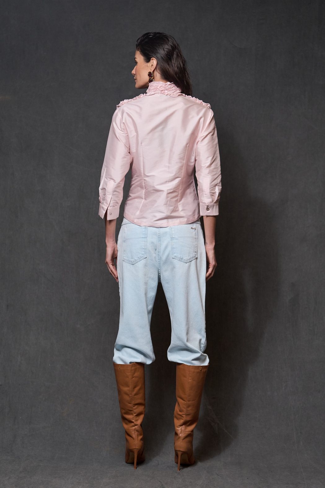 Camisa Jabô Tafetá Rosa Pó Carmela