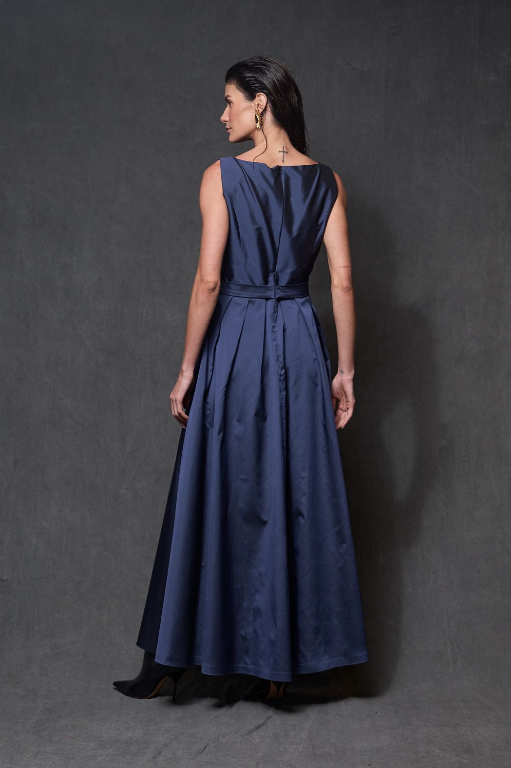 Vestido Longo de Tafetá Marinho Luiza
