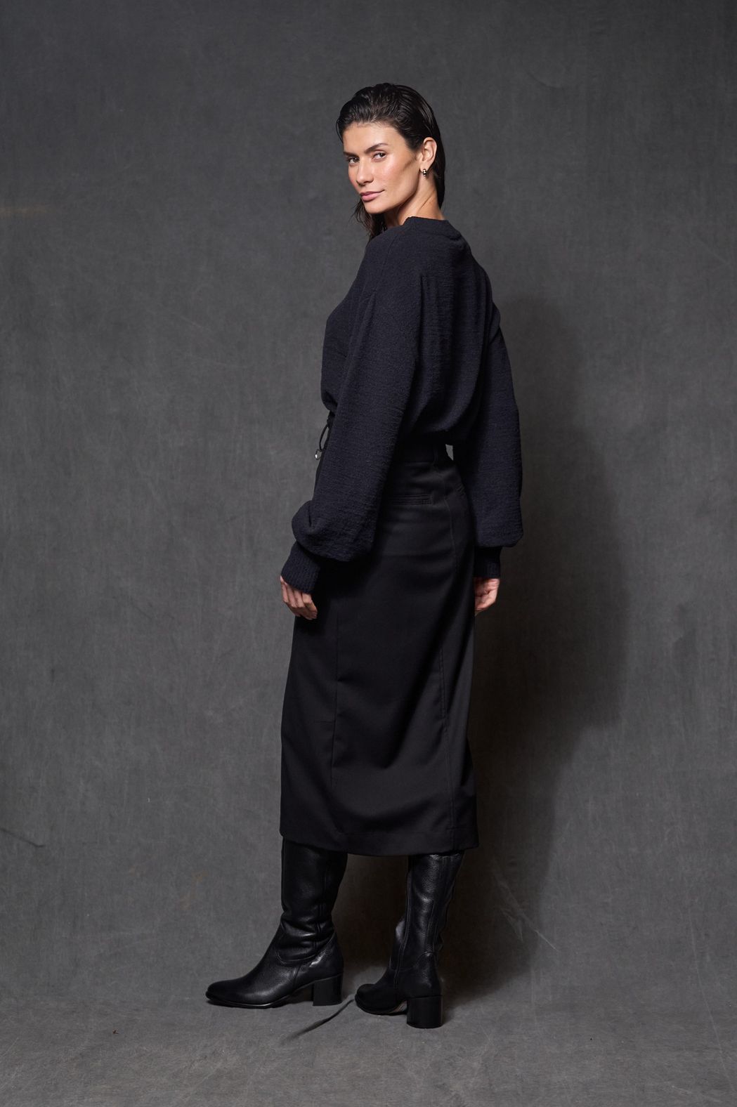 Bota Couro Cano Longo Preto Isis