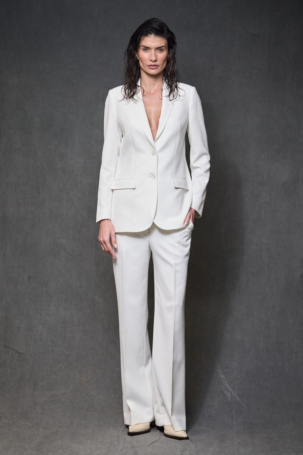Blazer Alfaiataria Off White Kiara
