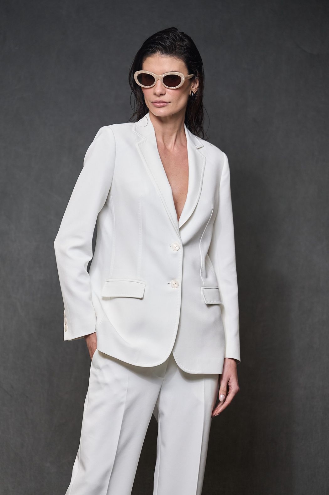 Blazer Alfaiataria Off White Kiara