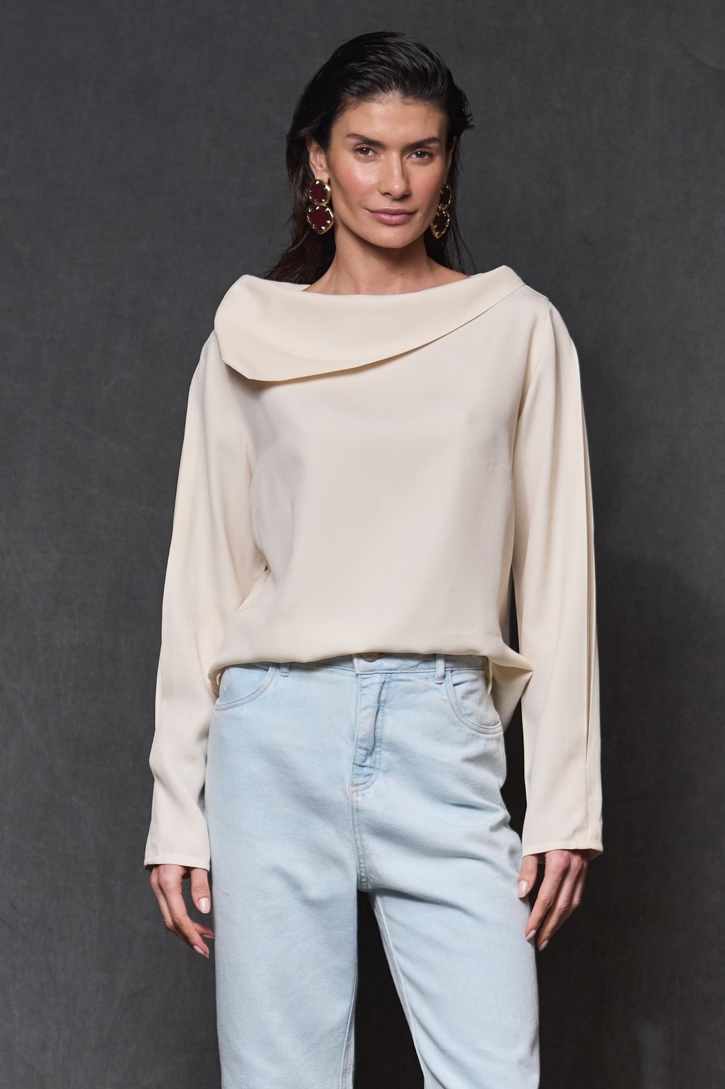 Blusa Crepe Areia Bruna