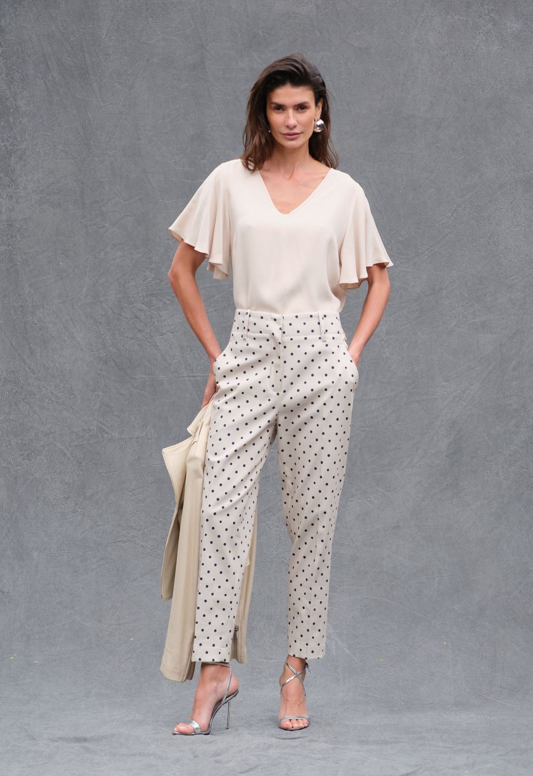 Blusa Crepe Areia Anastacia