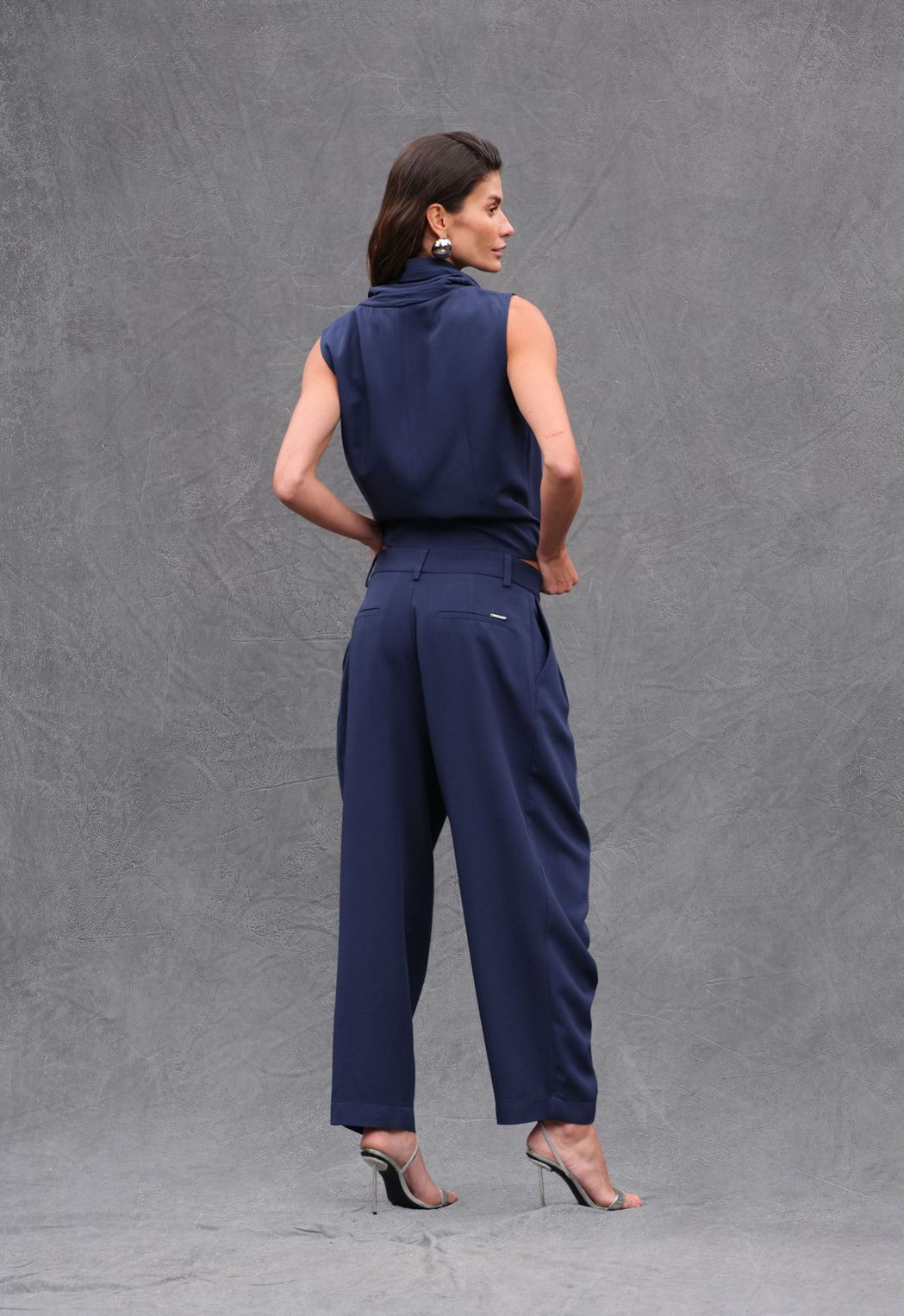 Calça Reta Crepe Marinho Maitê
