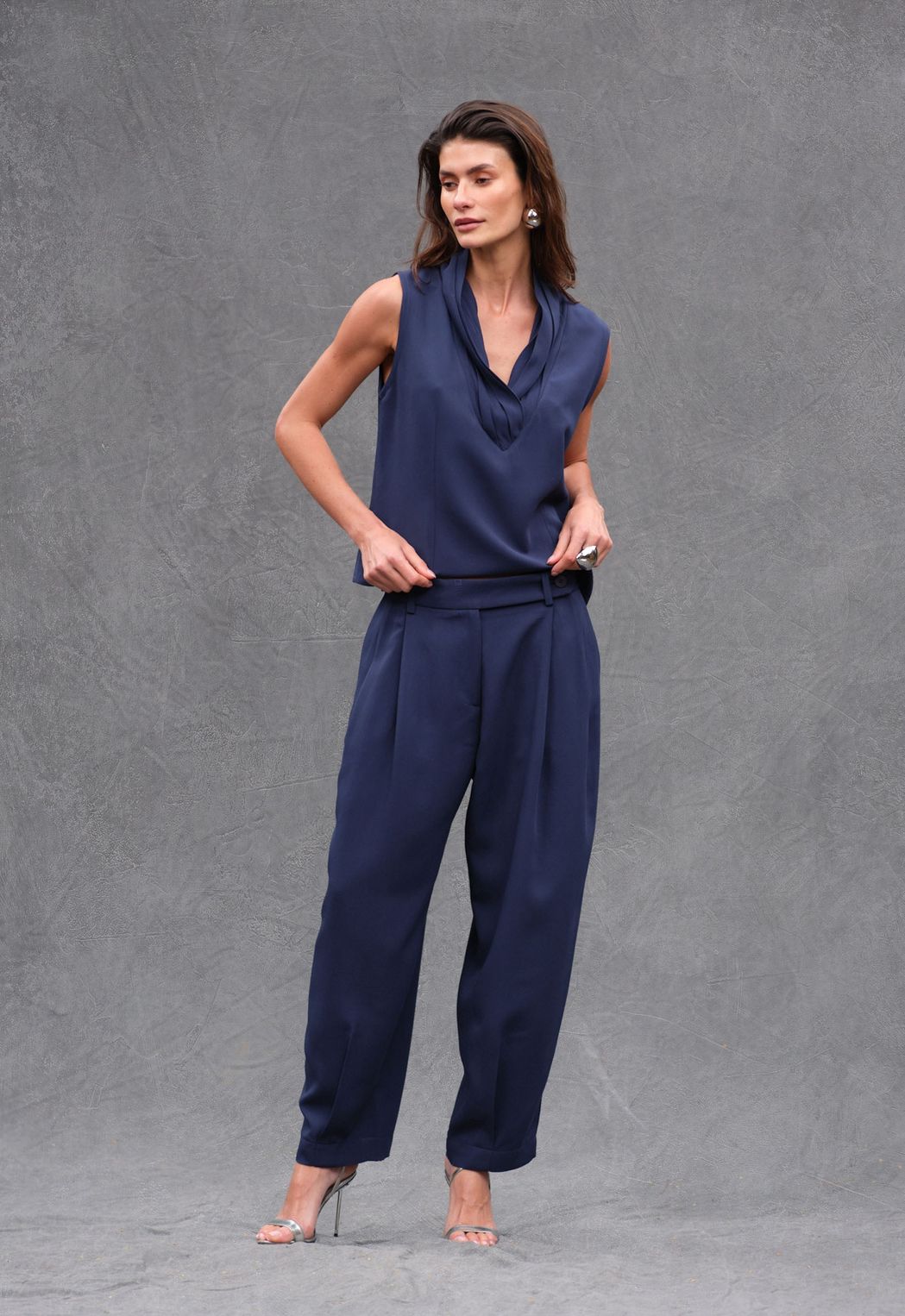 Blusa Crepe Marinho Maitê