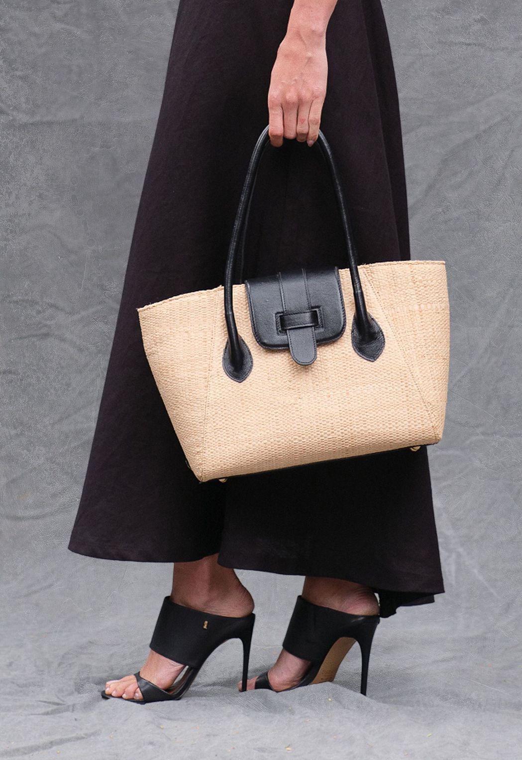 Bolsa Thais Palha Alça Preta