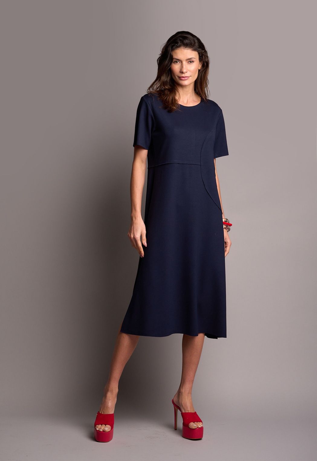 Vestido Corte a Fio Marinho Sheila