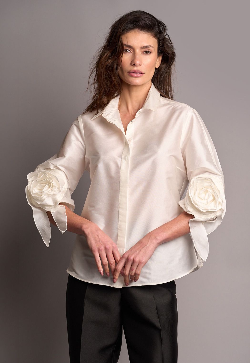 Camisa Tafetá Flor Off White Ivana