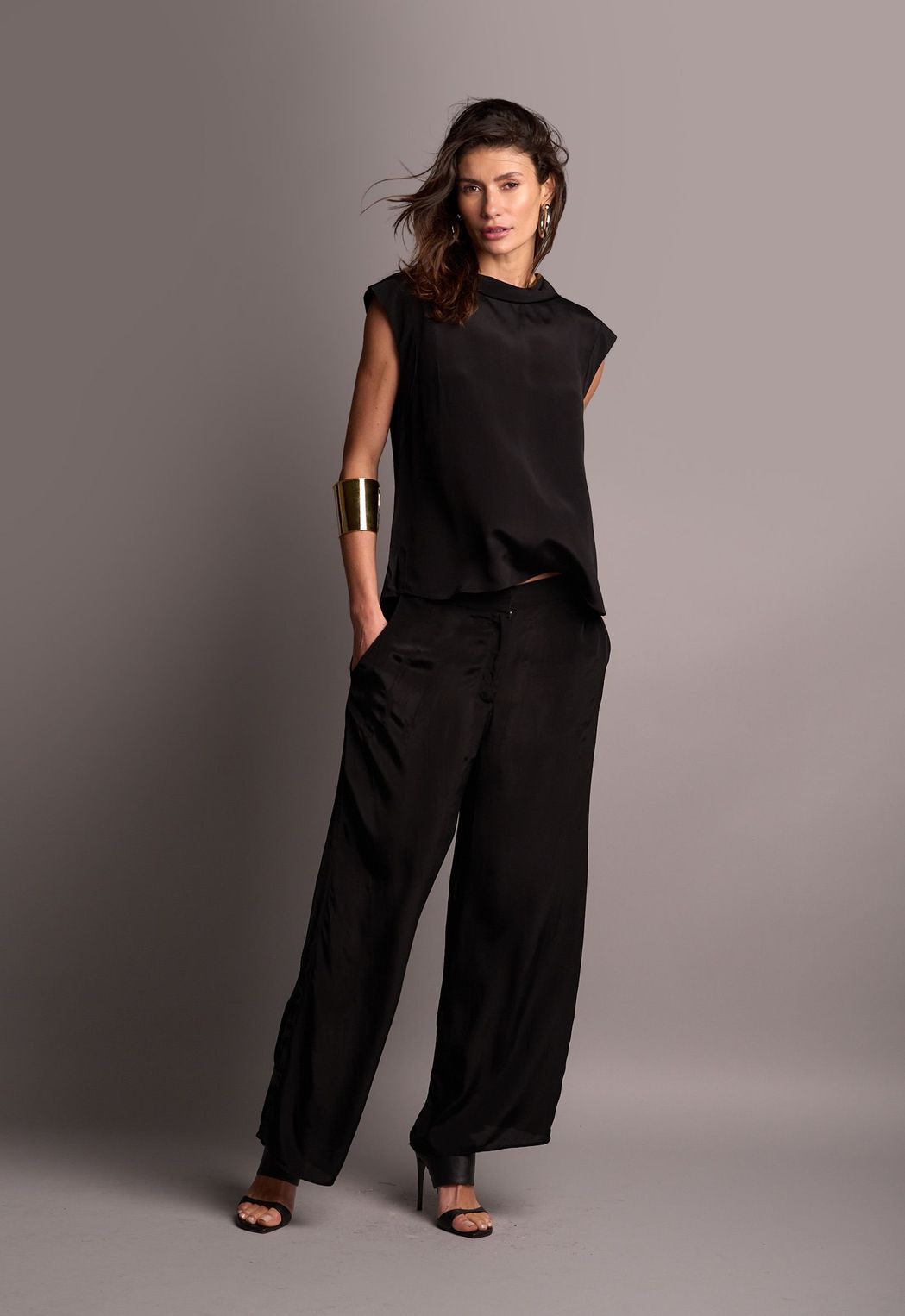 Blusa Crepe Preto Catarina CB