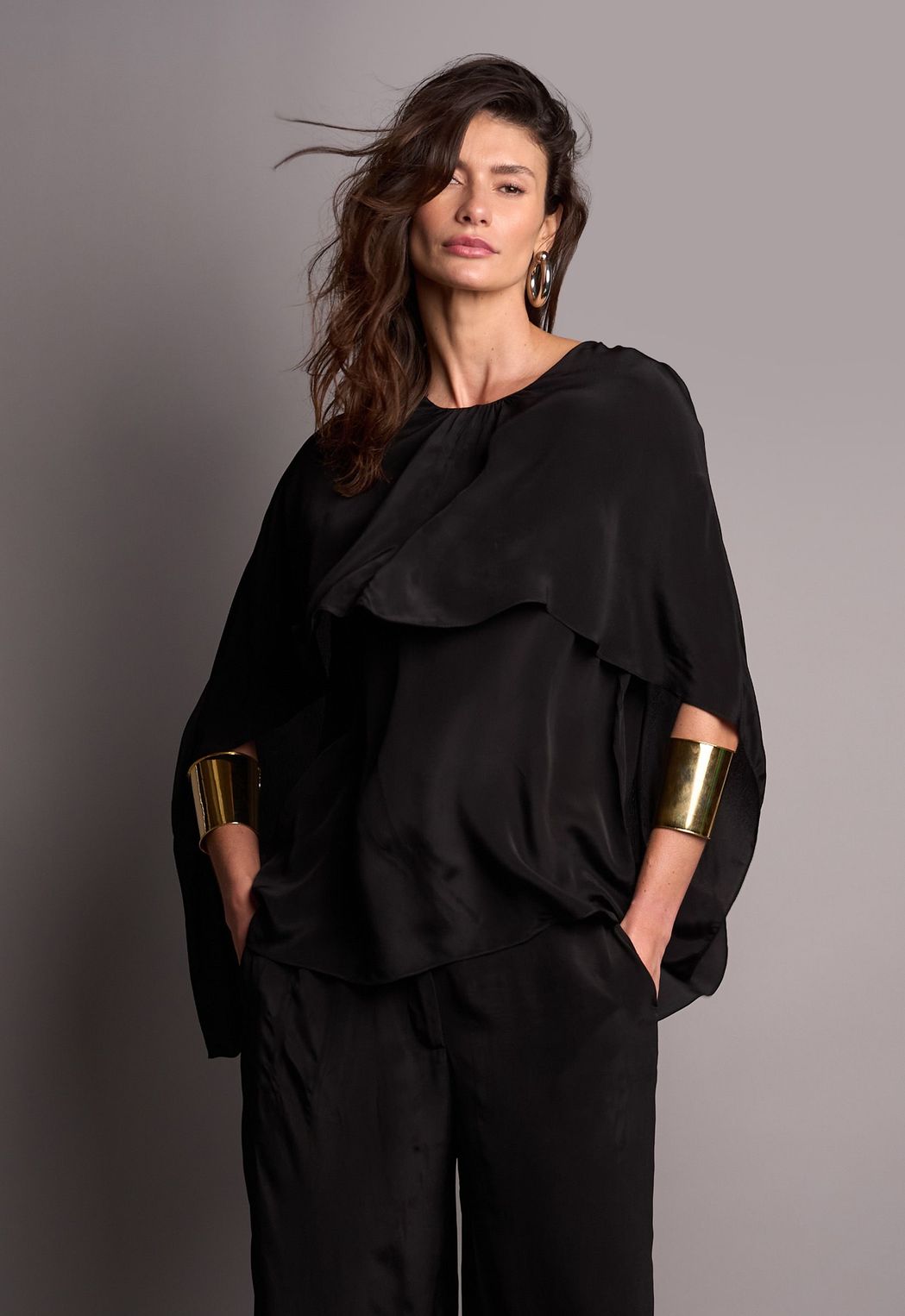 Blusa Acetinada Preto Francesca CB