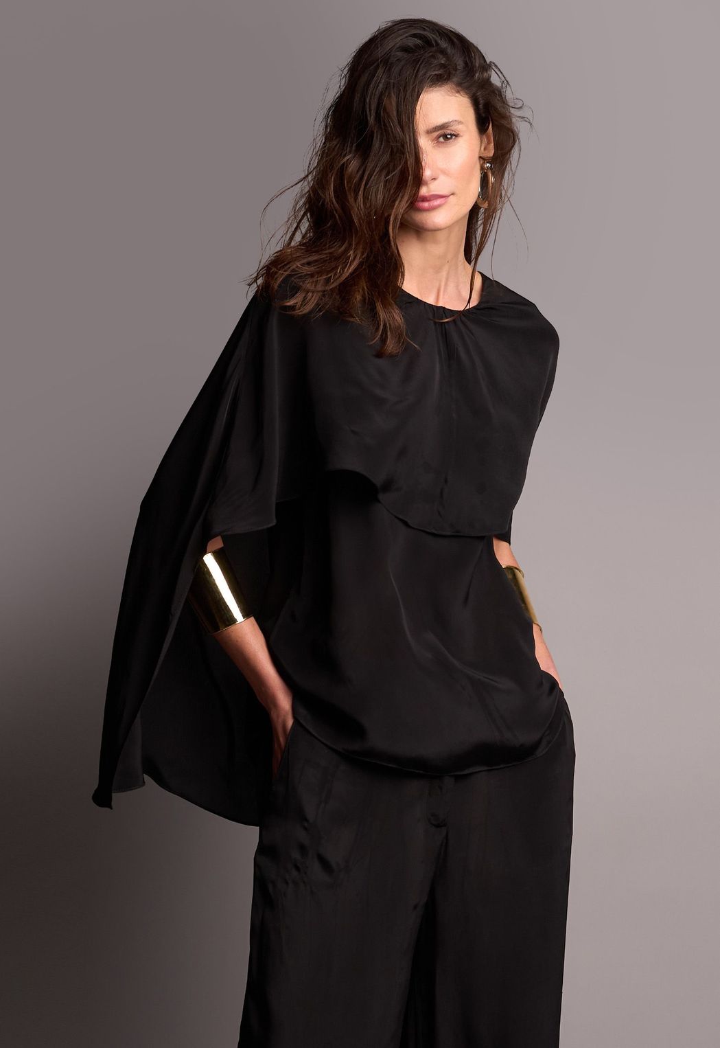 Blusa Acetinada Preto Francesca CB