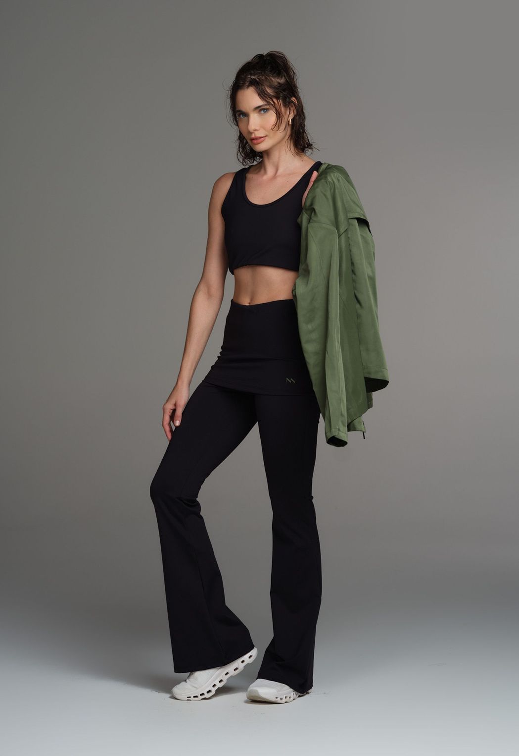 Top Preto Wellnness