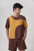 Camiseta com Recortes Lary Choco/Curcuma Poplin