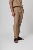 Calça com Elástico Neew Camel Linho