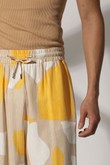 Calça Pantalona Ariele 3 Bege Com Amarelo