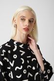 Camiseta Oversized Olive Elements Fundo Preto