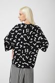 Camiseta Oversized Olive Elements Fundo Preto