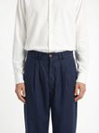 Calça Pregas Givy Navy Linho