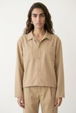 Jaqueta Com Gola e Botão Loop Camelo Alfa Twill