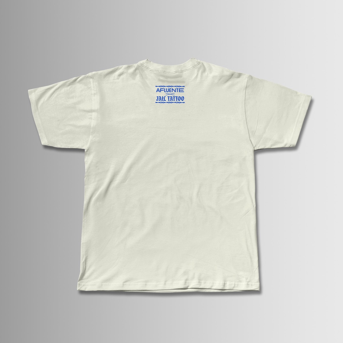 Camiseta JAIL TATTOO - Off White