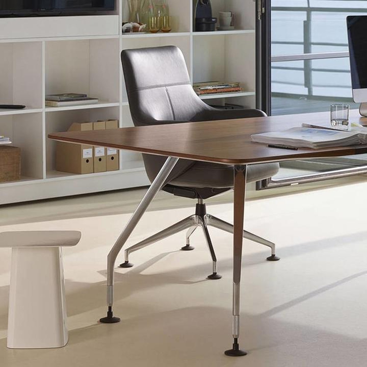 Vitra grand executive lowback hot sale