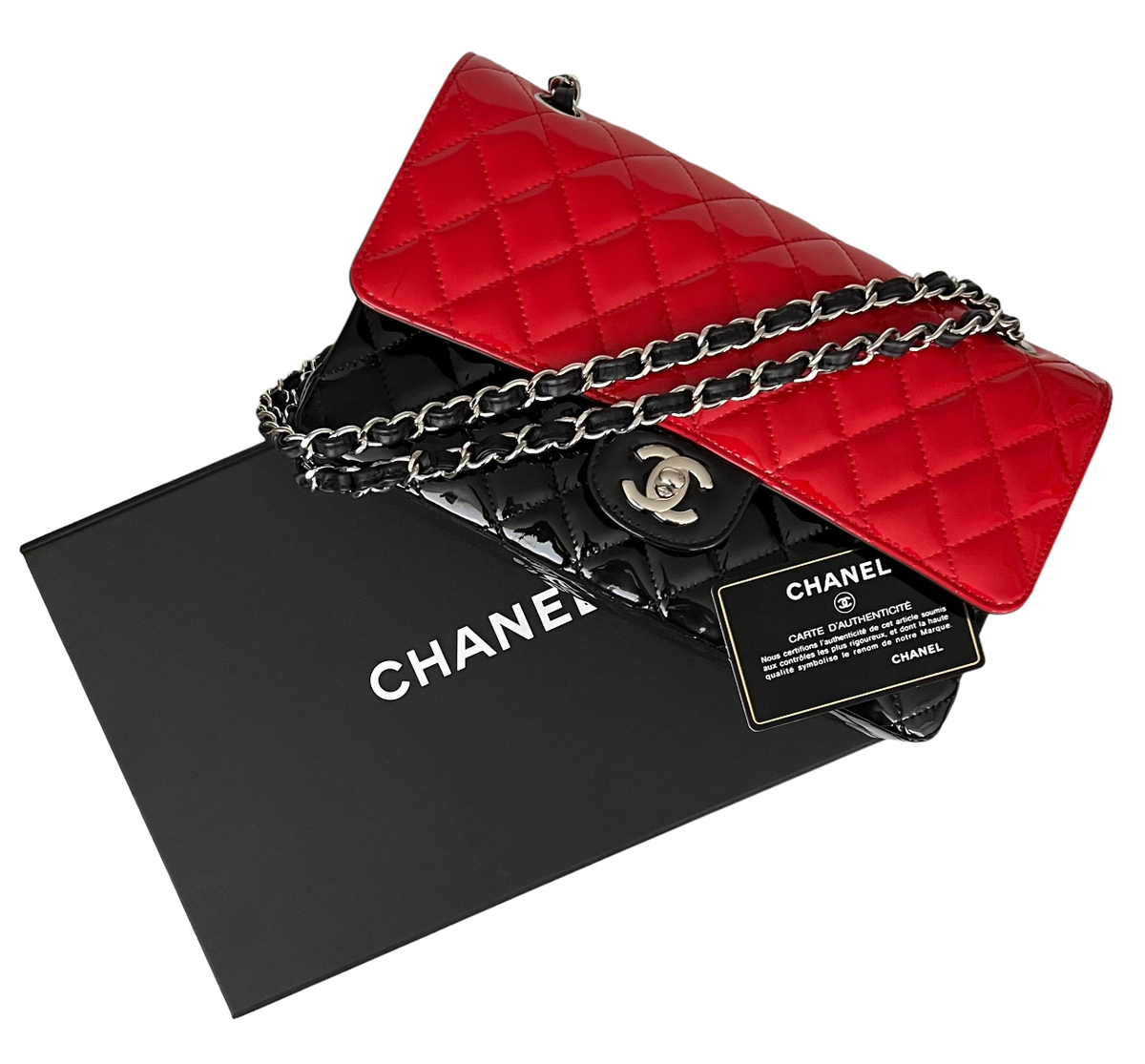 Bolsa classic flap (11.12) é criação de Karl Lagerfeld na Chanel - ELLE  Brasil