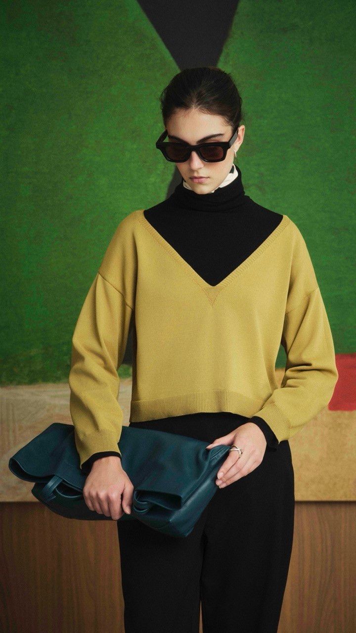 BLUSA GOLA V CURTA TRICOT