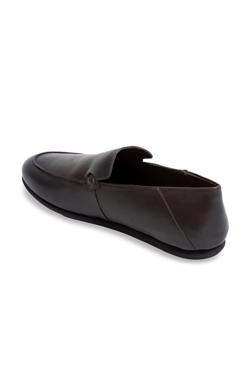 SAPATO SLIPPER DE COURO