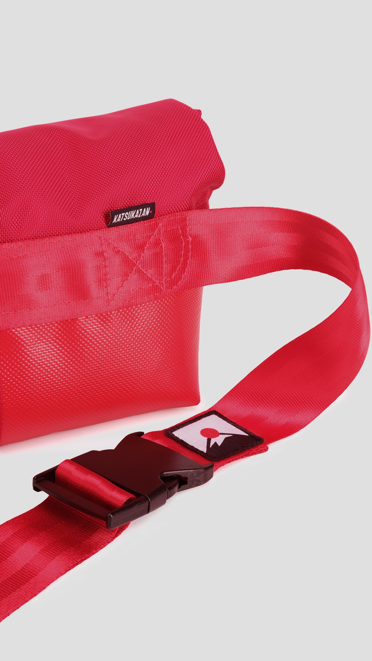 spring-roll-red-belt-bag-katsukazan