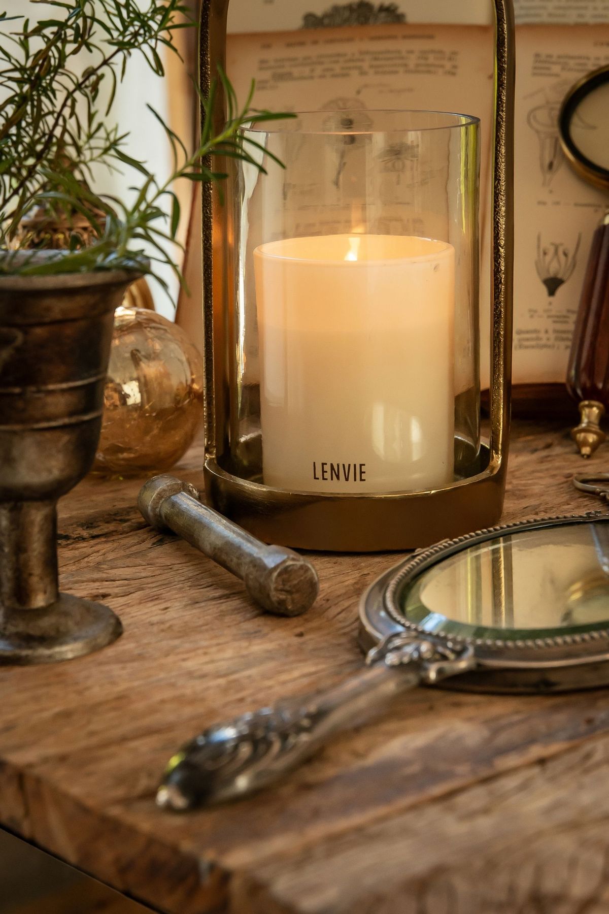 Vela Perfumada 210 g | Alecrim Guardião - Practical Magic