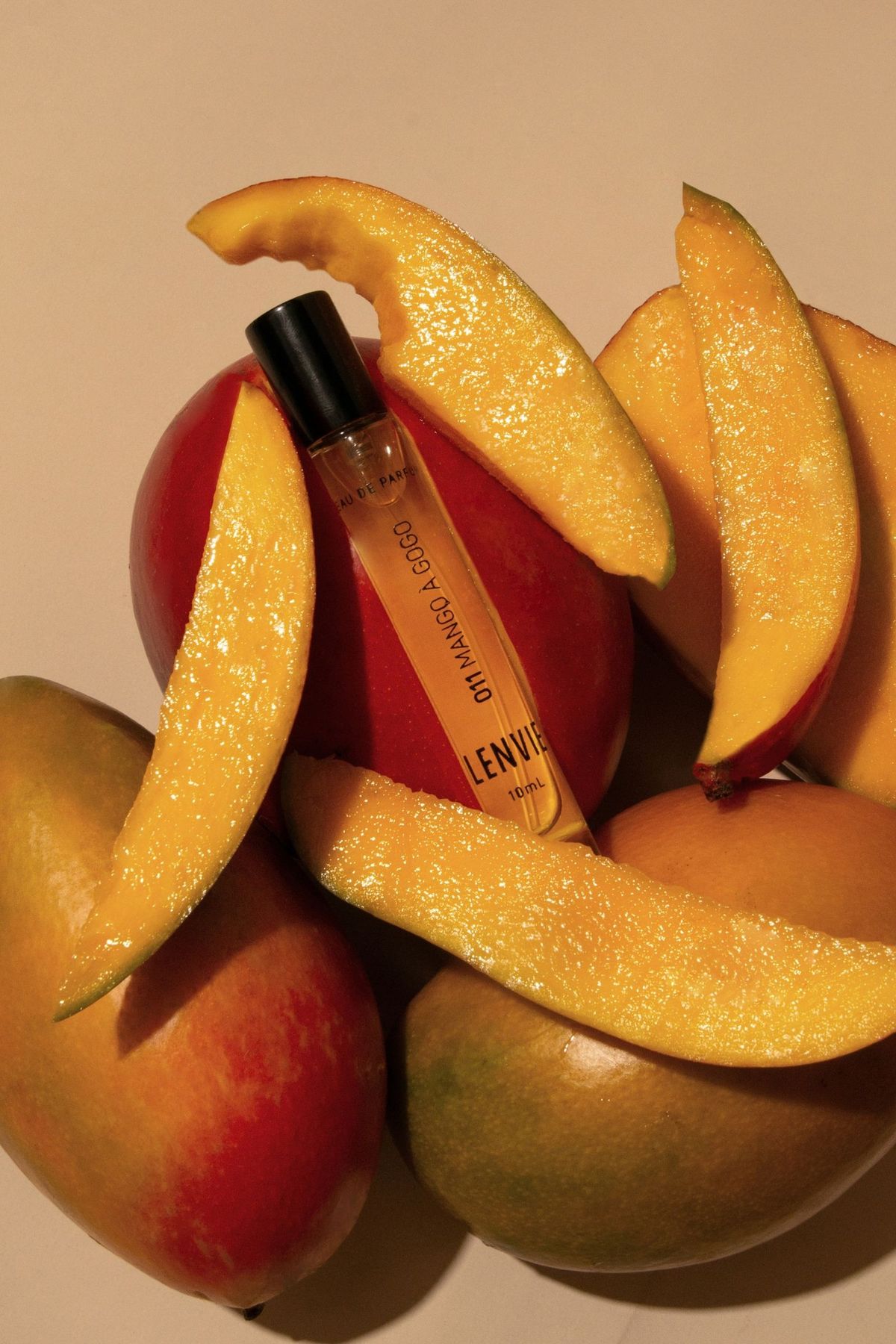 EAU DE PARFUM 10ml | 011 MANGO A GOGO