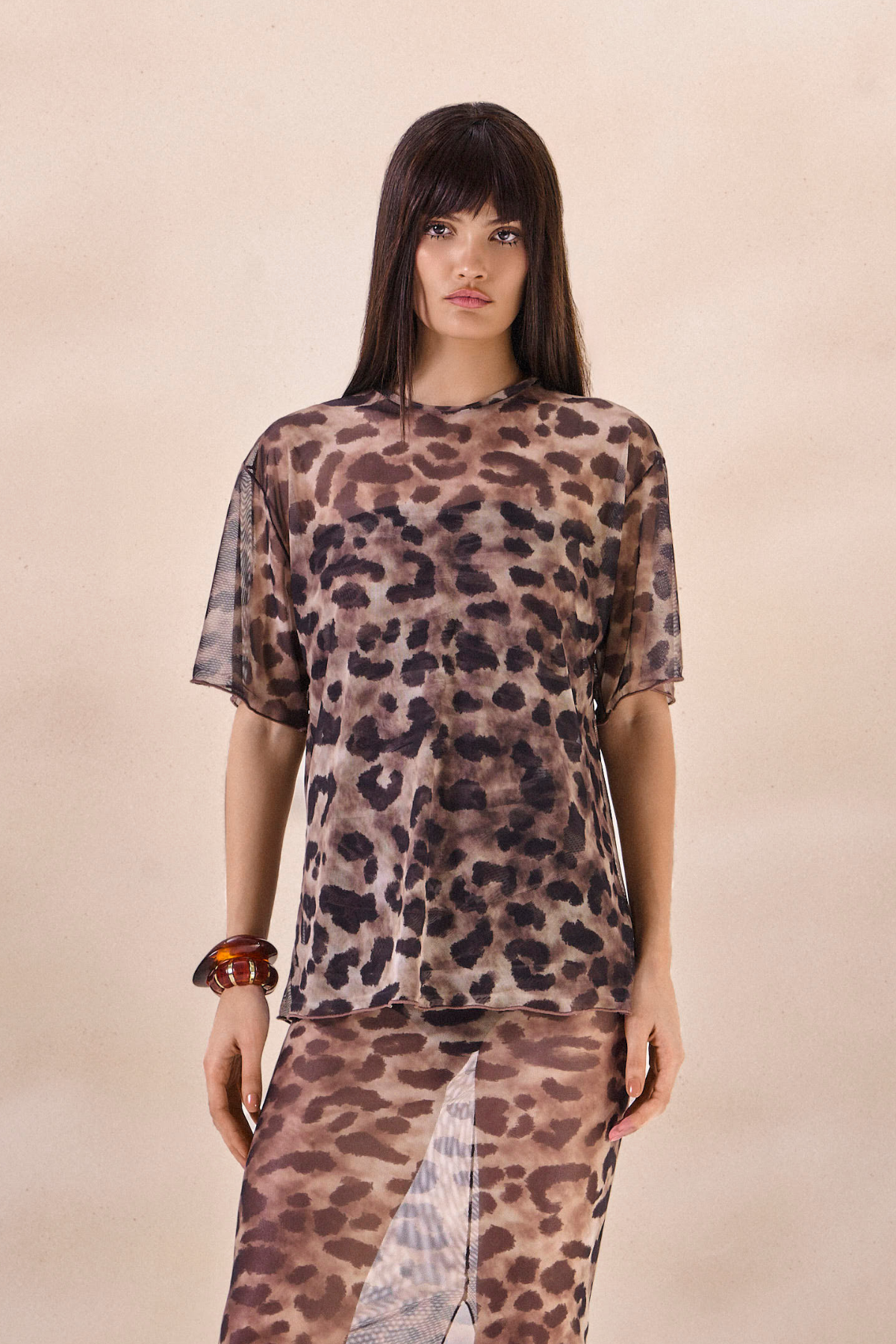 Camiseta Tule Naomi Estampa Onça