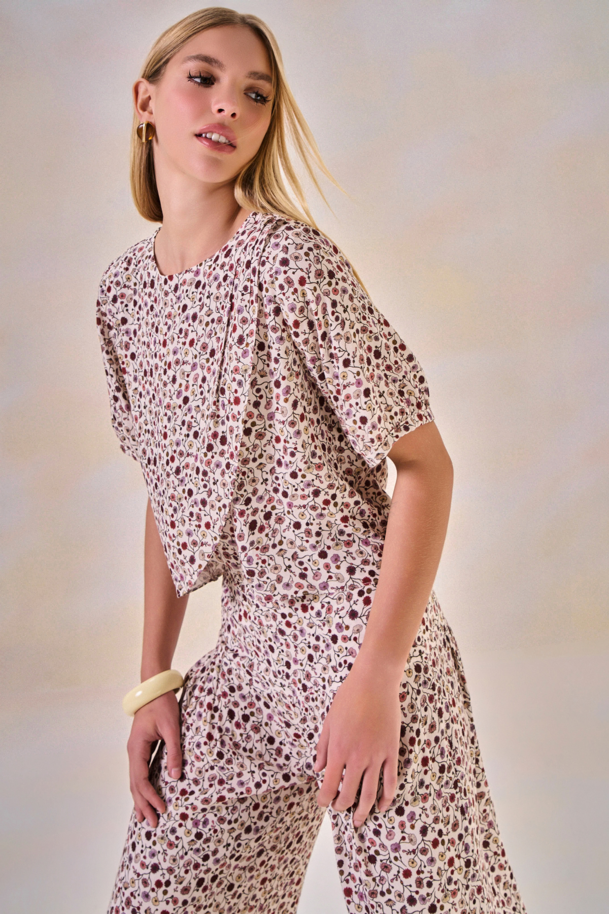 Blusa Viscose Fleur Estampa Flor Off White