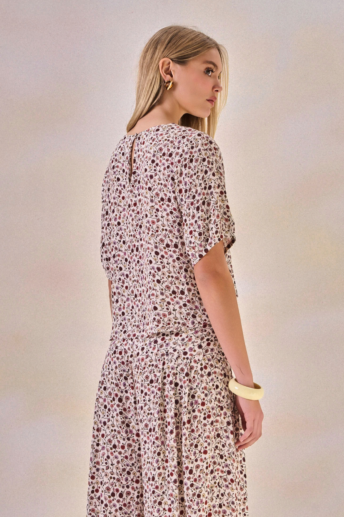 Blusa Viscose Fleur Estampa Flor Off White