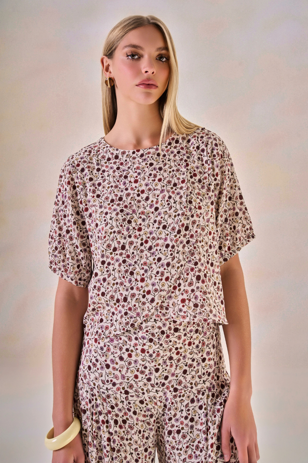Blusa Viscose Fleur Estampa Flor Off White