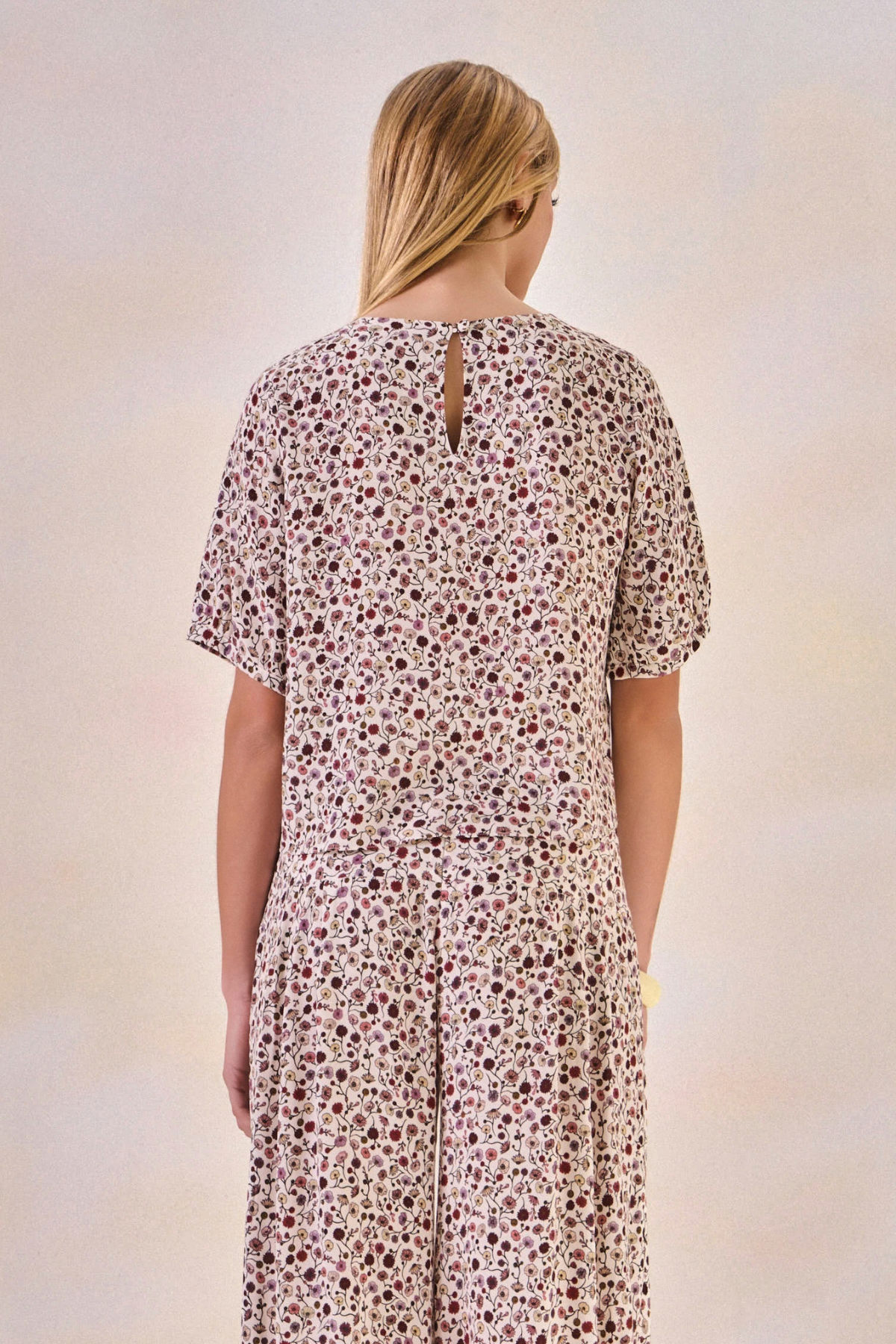 Blusa Viscose Fleur Estampa Flor Off White