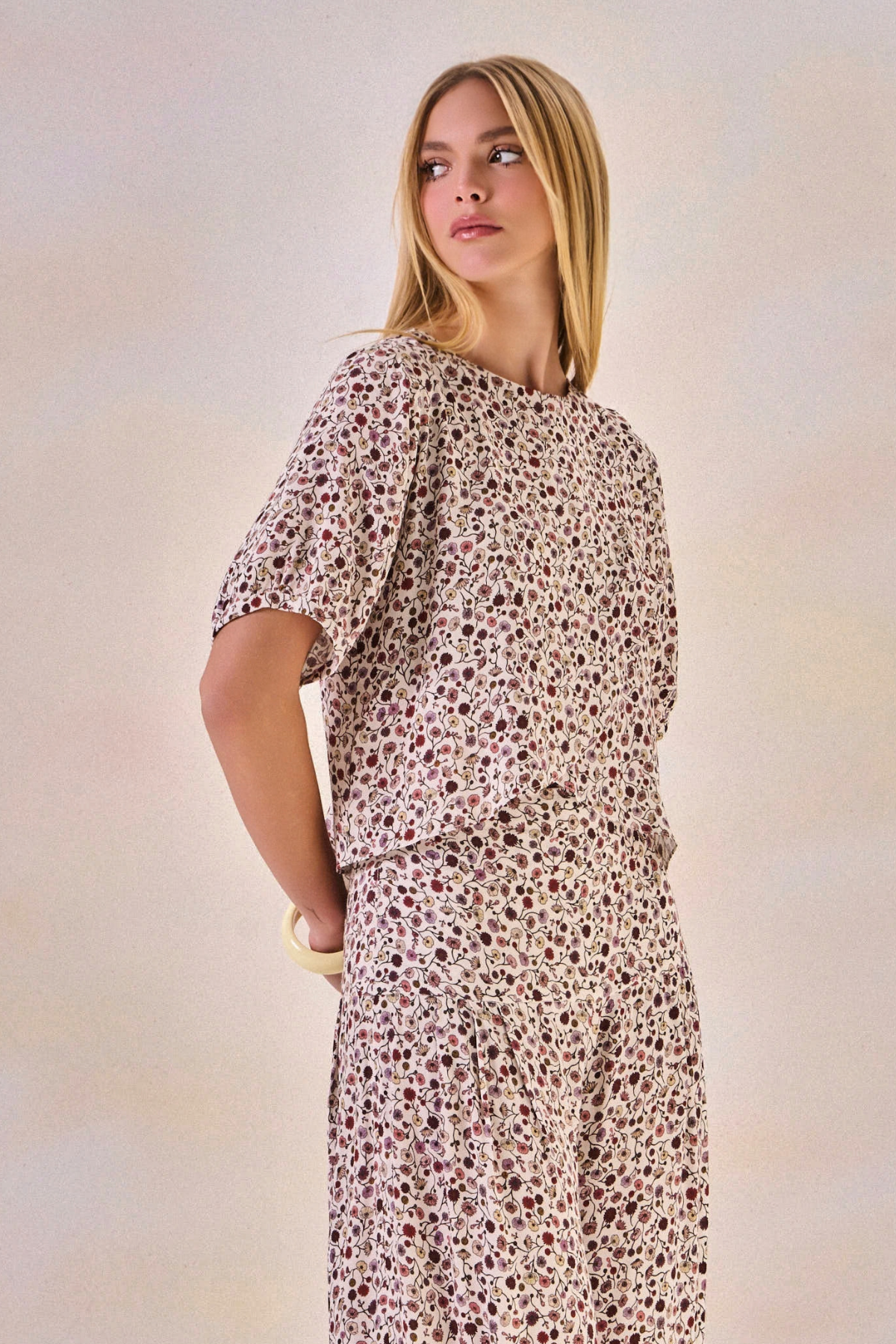 Blusa Viscose Fleur Estampa Flor Off White