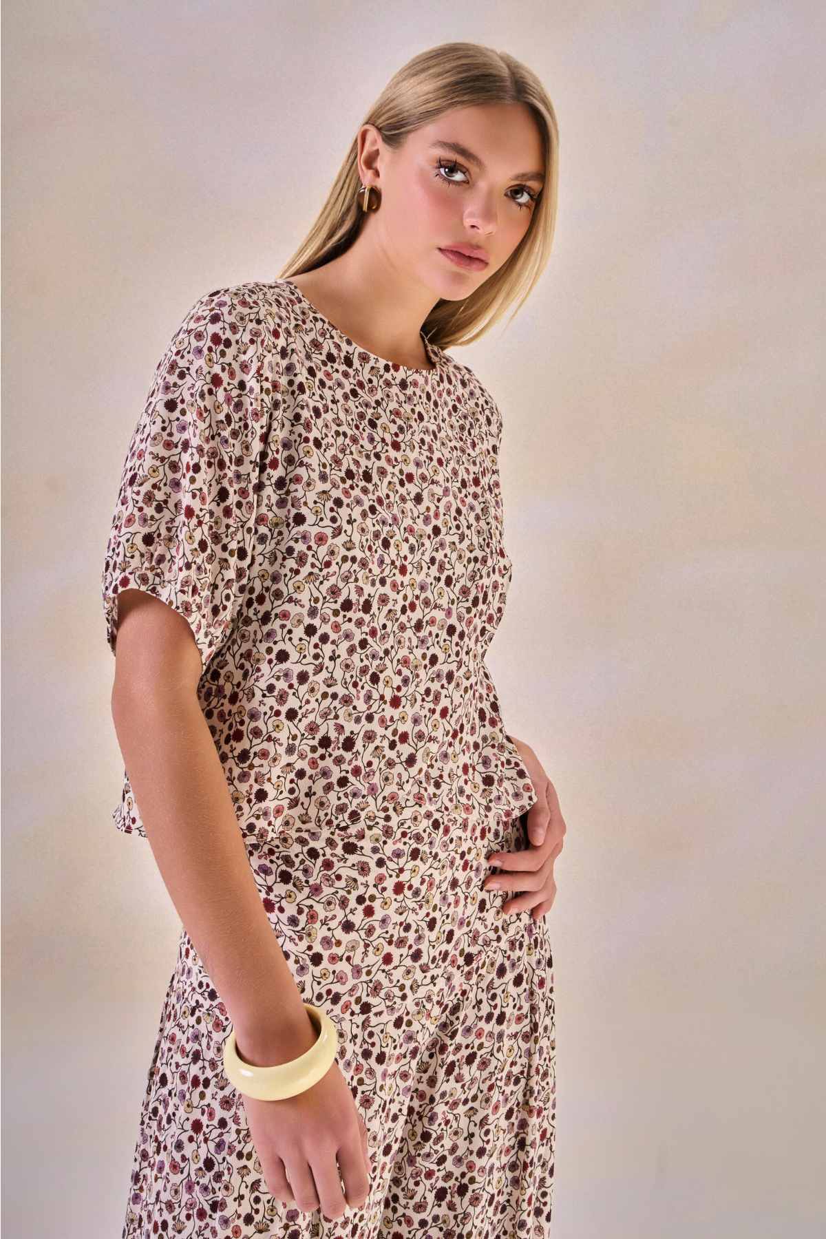 Blusa Viscose Fleur Estampa Flor Off White