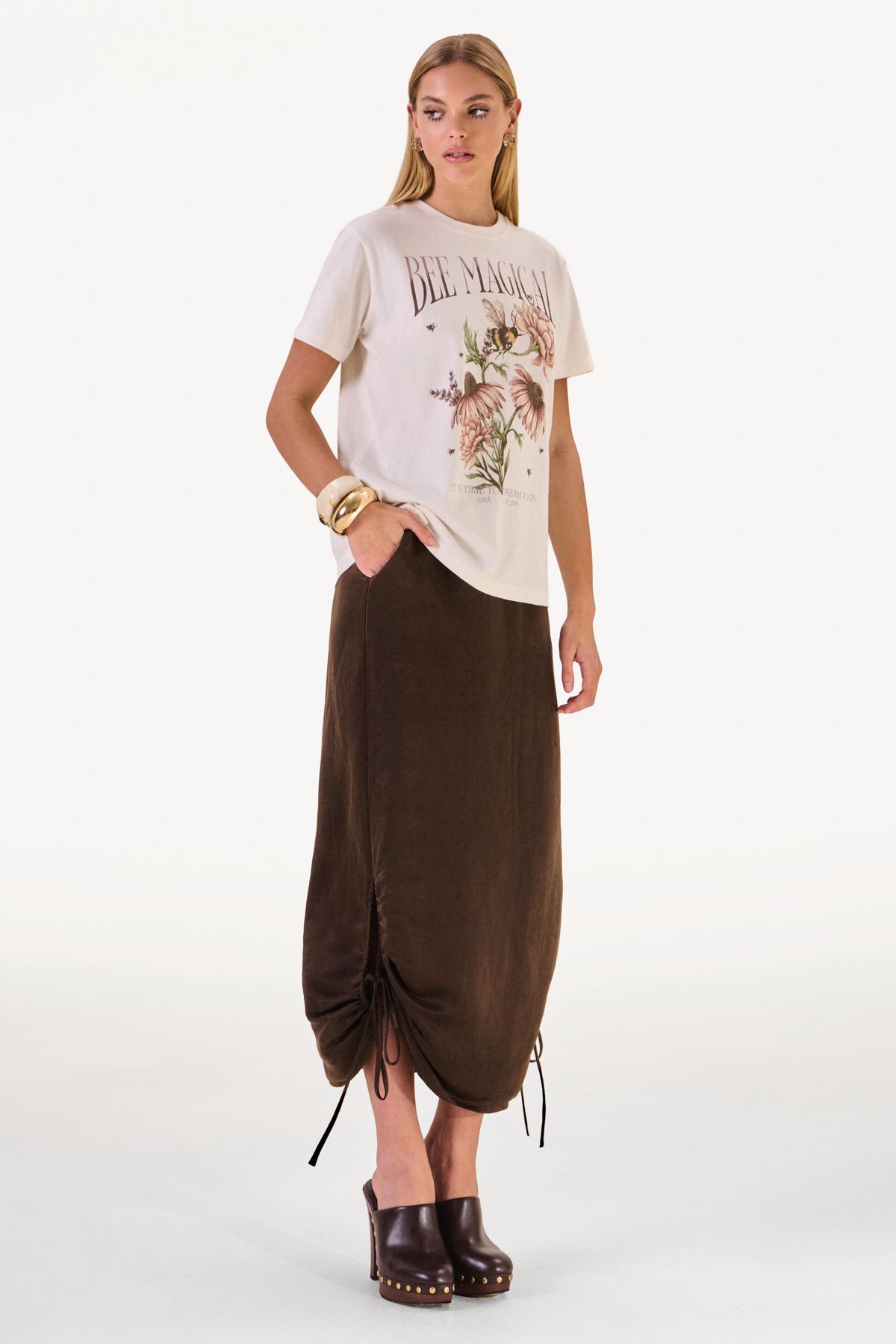 Camiseta Bee Magical Off White
