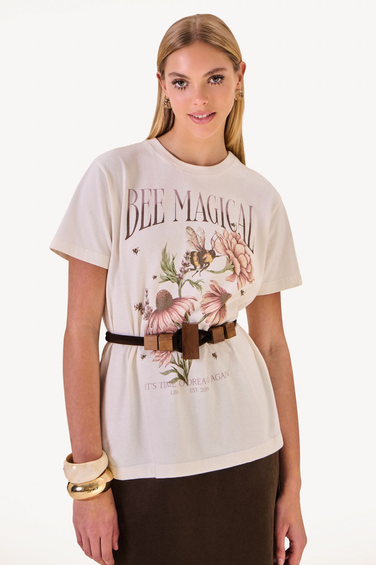 Camiseta Bee Magical Off White