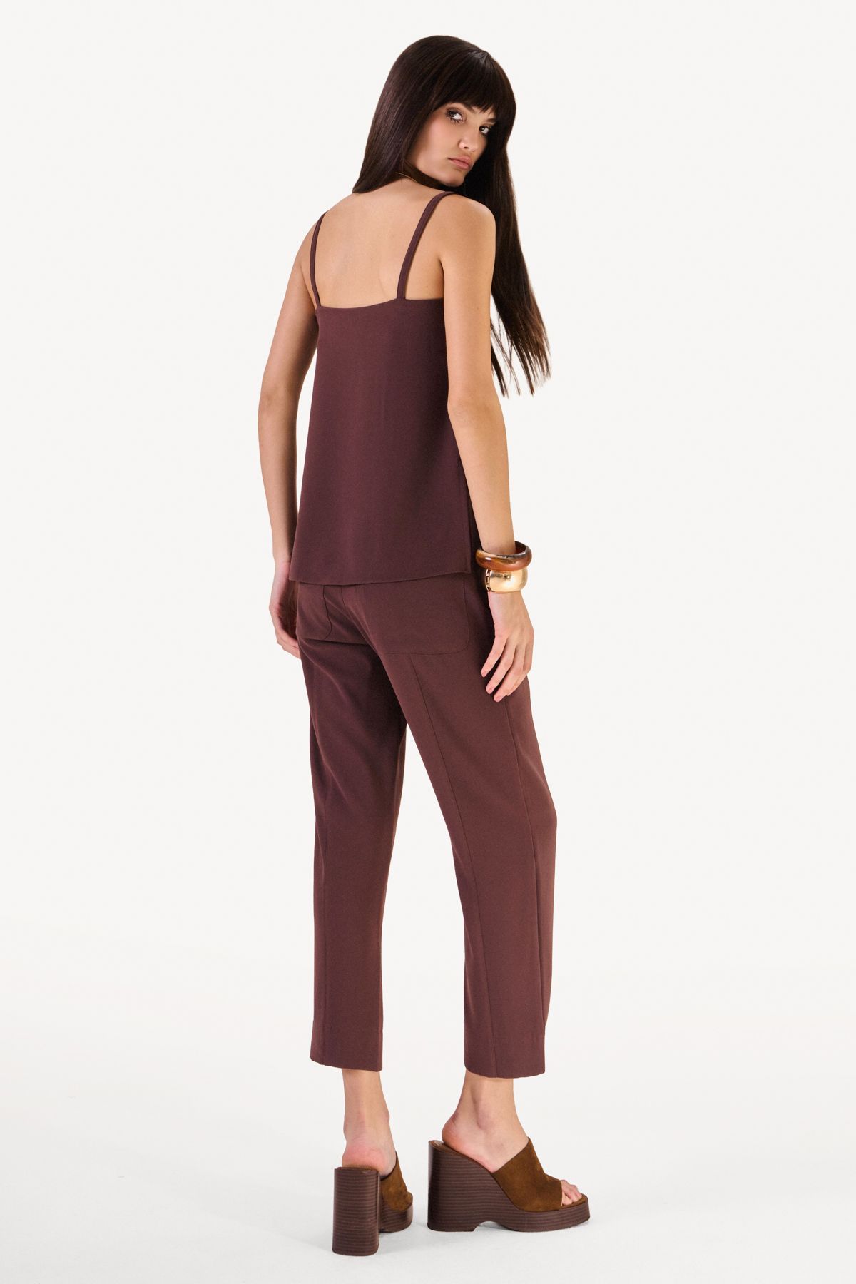 Calça Pregas Crepe Helene Marrom