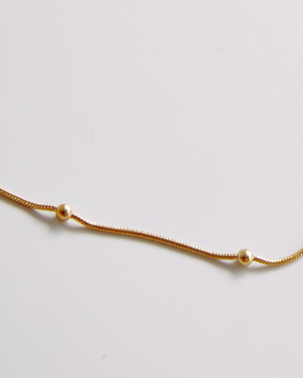 Colar Veneziana Bolinhas Dourado